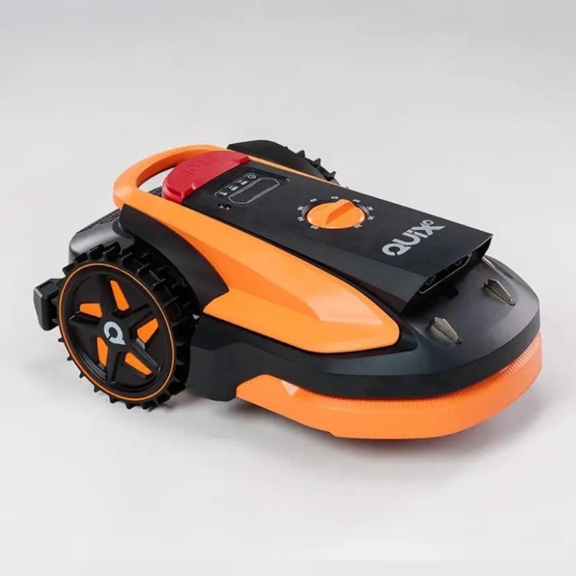 QUIX Oculus 500 Robot kosacica