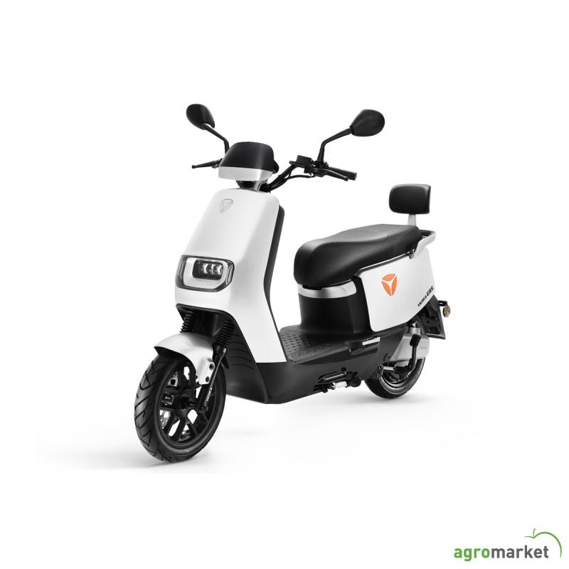 Yadea E8S Baterijski skuter 72V 38Ah